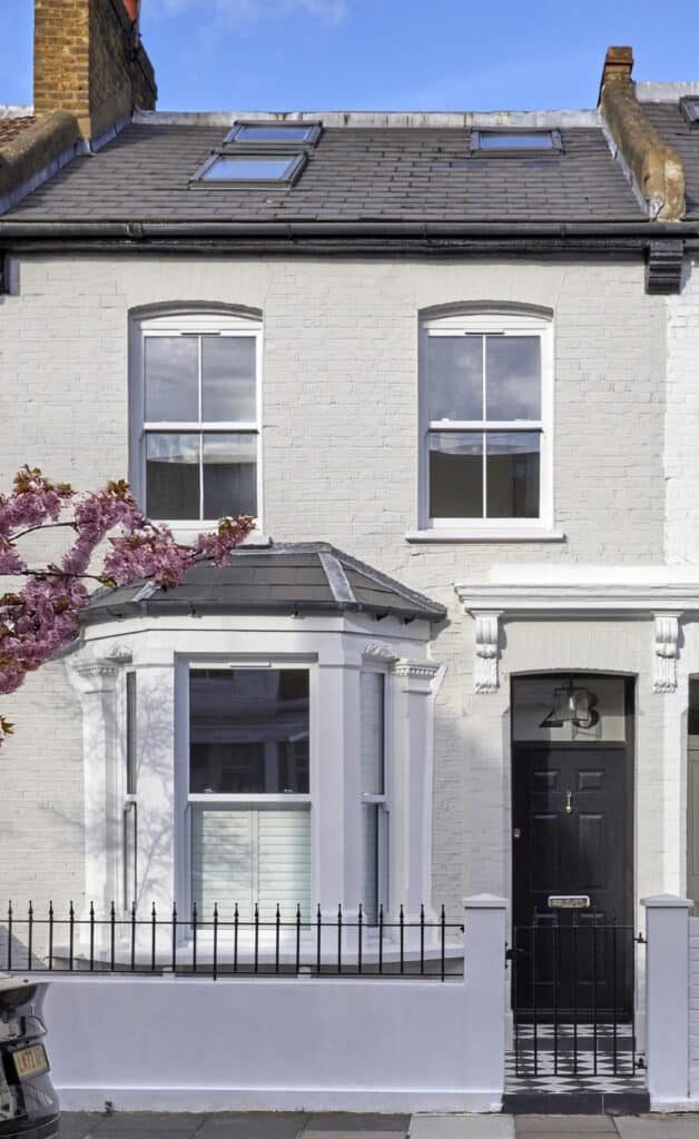 Contemporary PVCu Sash Windows In London Property
